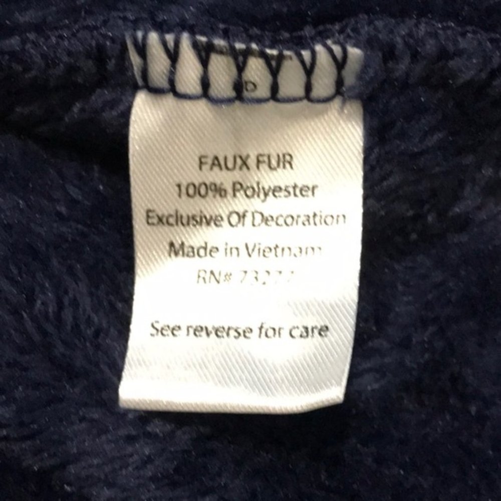 NwoT Sonoma super soft faux fur robe Glitter SLEEP embroidered on back - Picture 6 of 8
